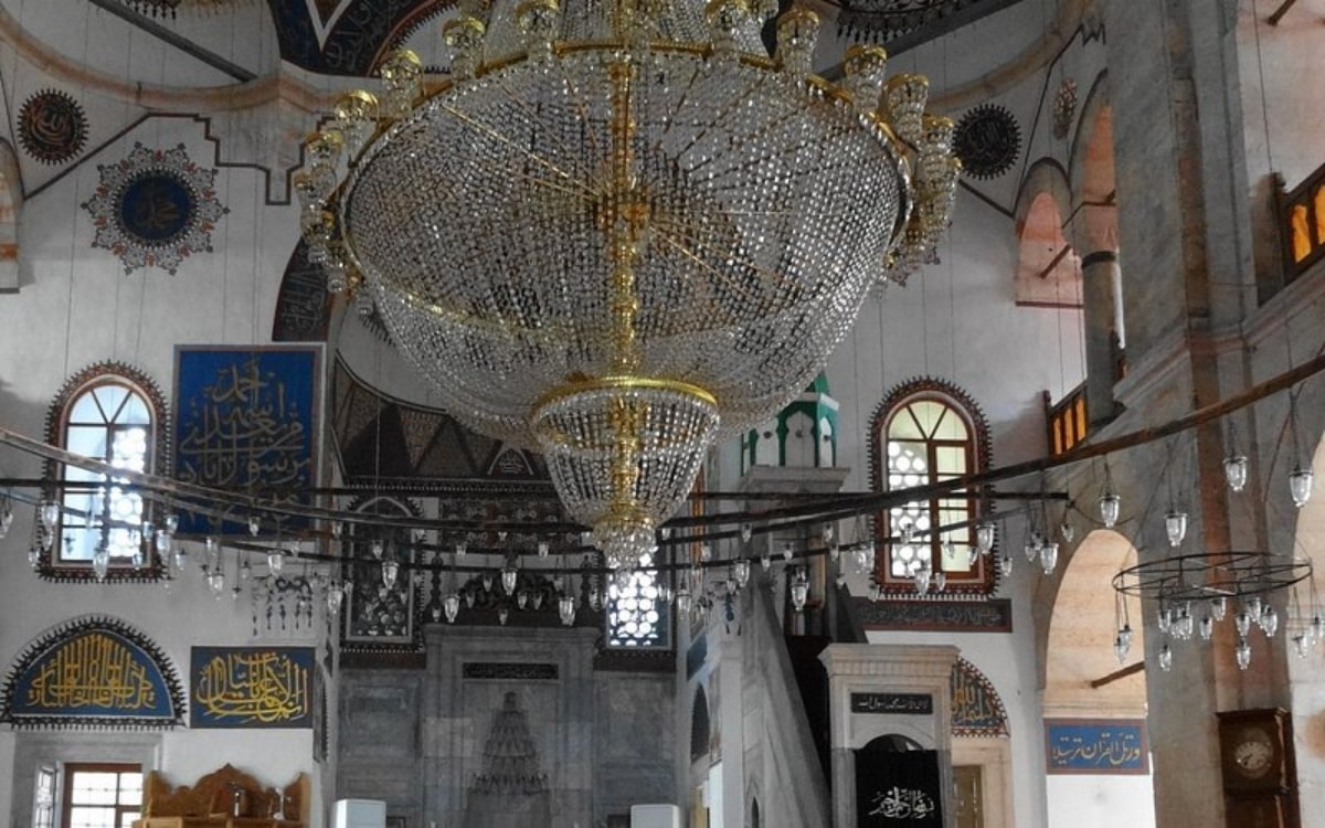 Şems-i Tebrizi Türbesi ve Camii